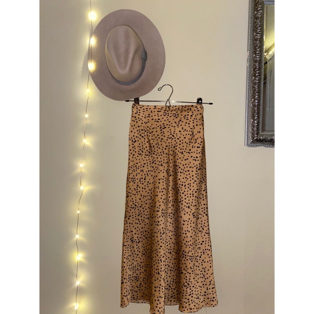Nasty Gal - Dotted Satin Midi Skirt